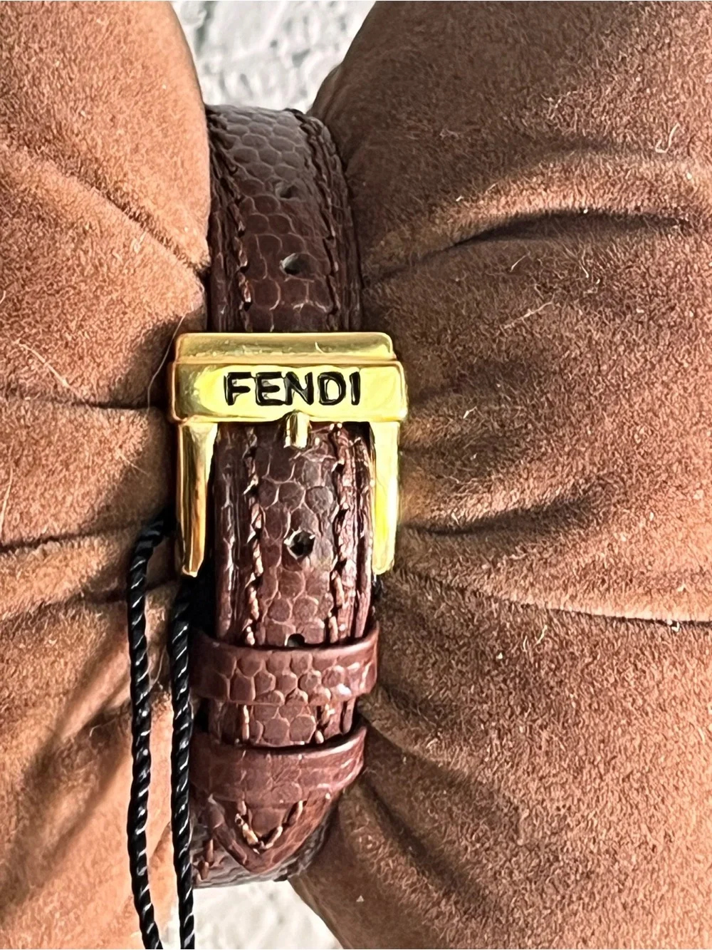FENDI 400L 18K gold plated ladies Watch - Picture 11 of 15
